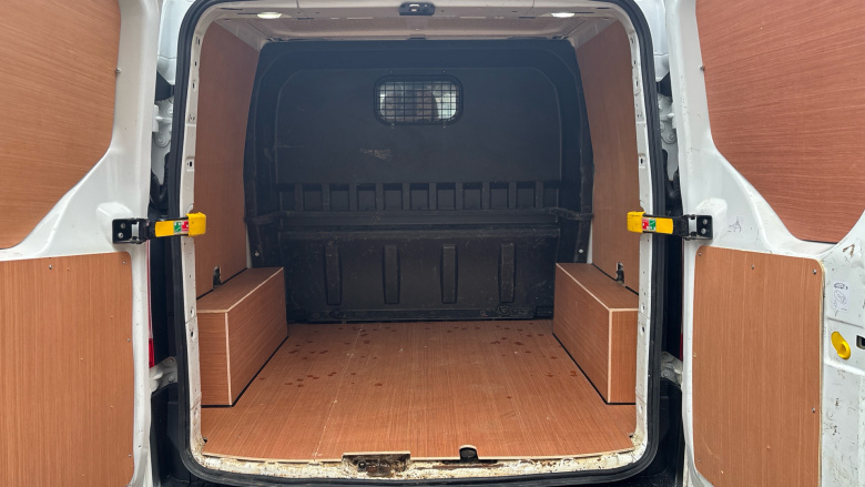 Ford Transit Custom 300 L1 Diesel Fwd 2.0 EcoBlue 105ps Low Roof D/Cab Leader Van